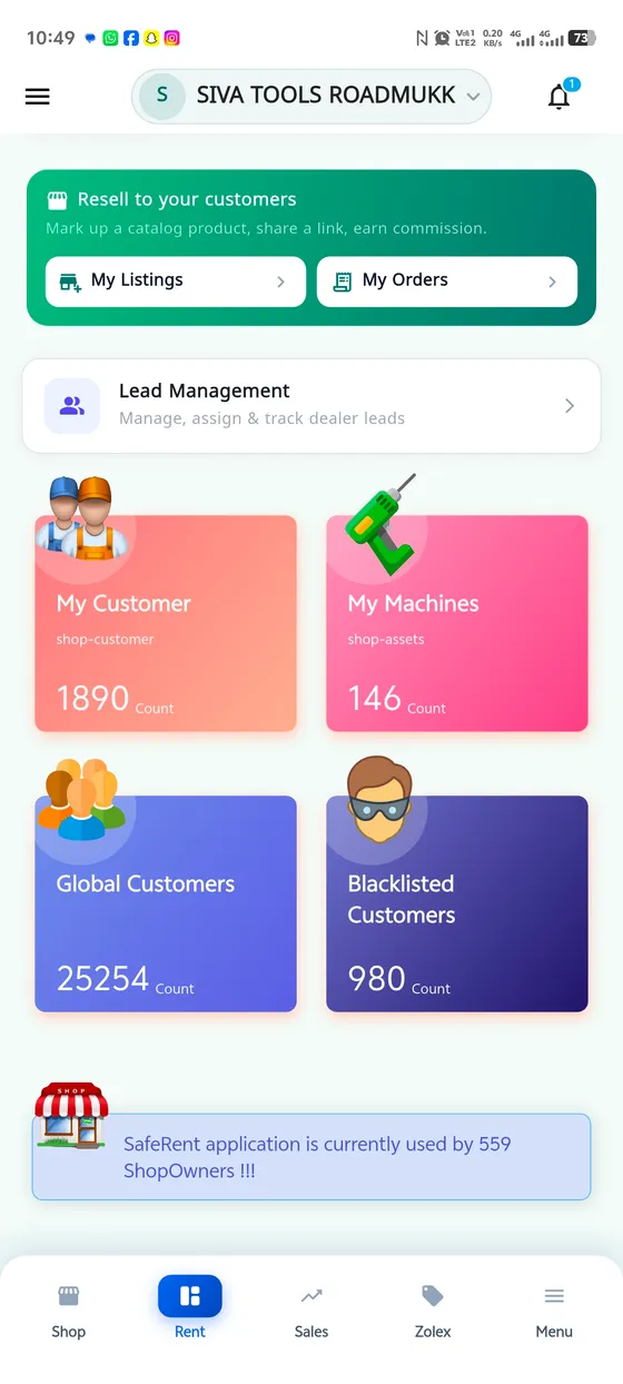 The SafeRent rental home screen, showing the shop’s own customers and machines beside the shared pool of customers and blacklisted customers across the network.